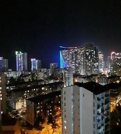 Lilia Appartamento Batumi Esterno foto